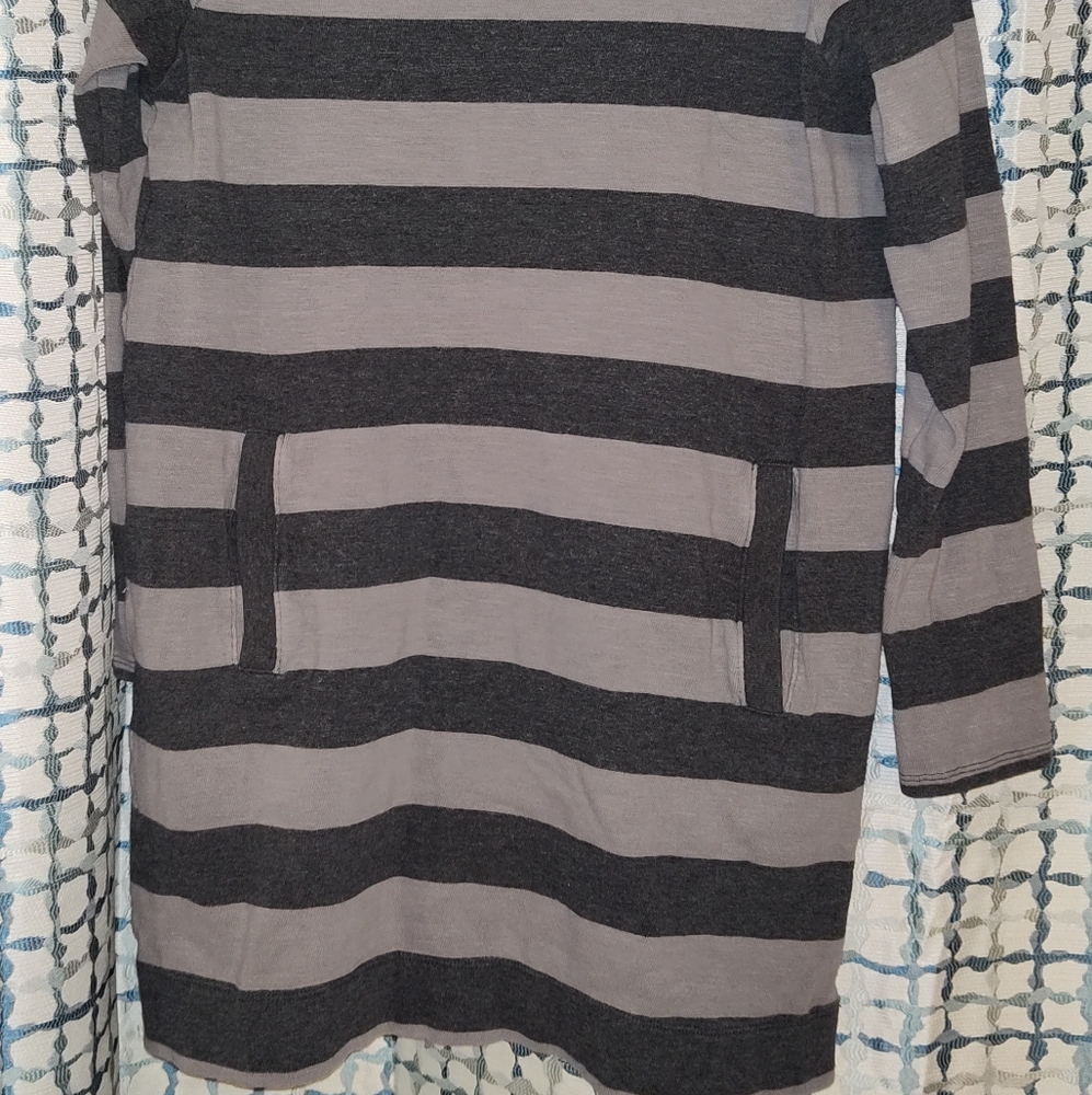 2 women's tops - Picture 7 of 7